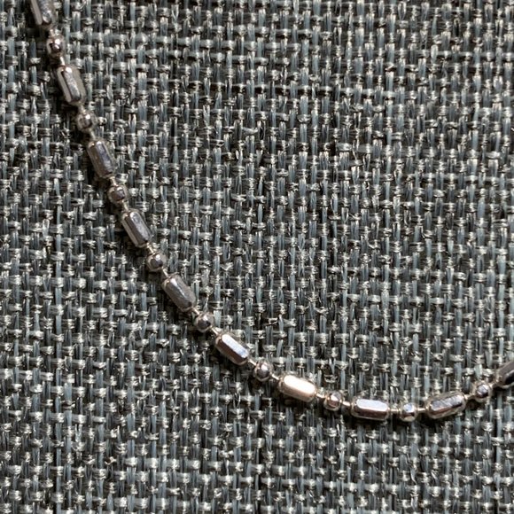 18" Stainless 1mm Faceted Mixed Link Chain. (462) - Picture 3 of 3